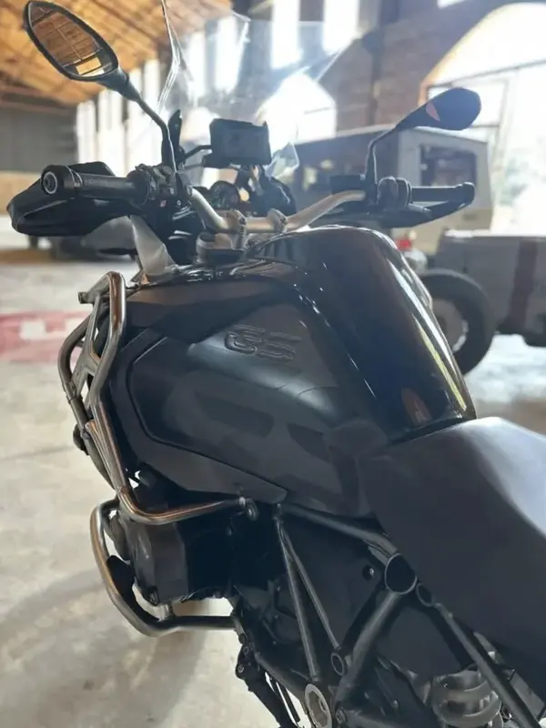 Mira esta publicación de BMW R 1200 GS Adventure 2017 en Motordil
