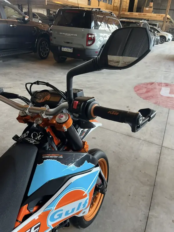 Mira esta publicación de KTM 690 SMC R 2017 en Motordil