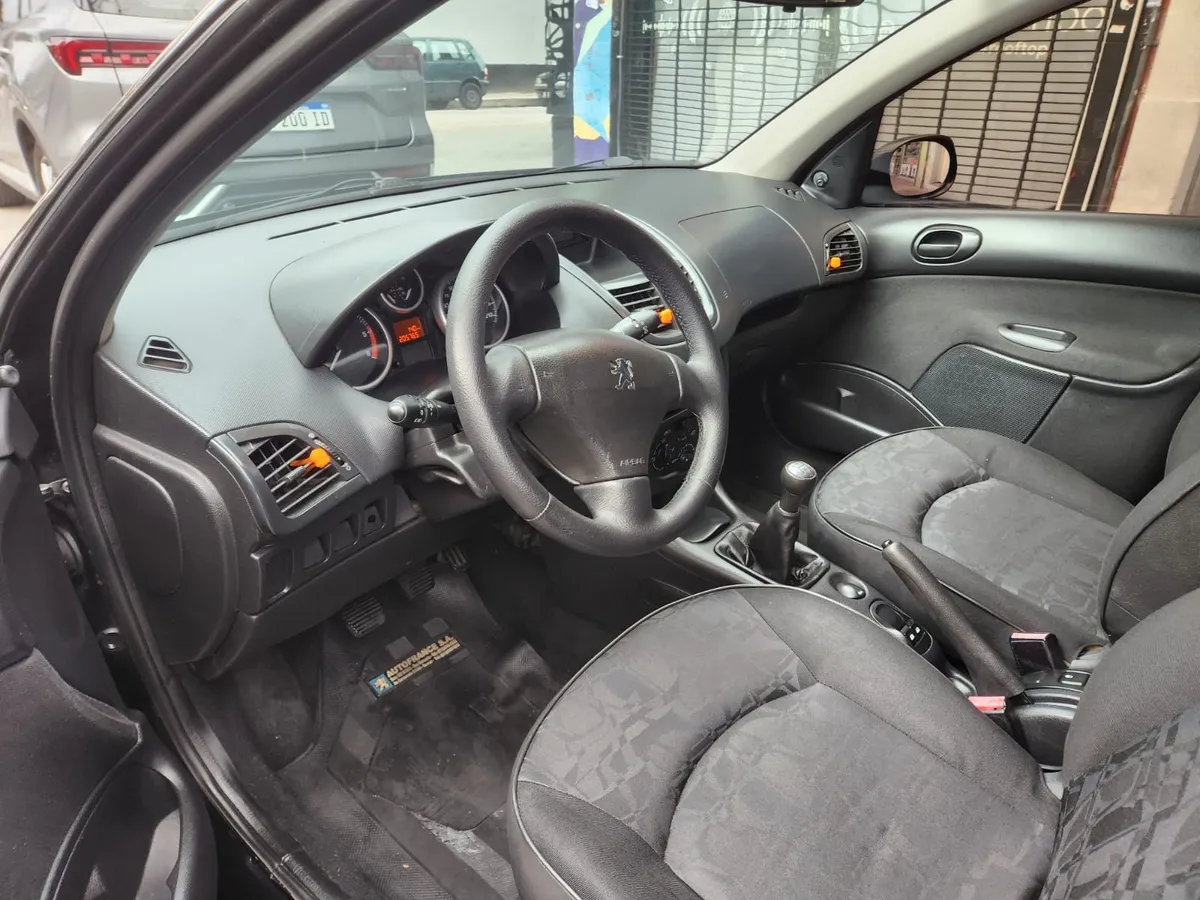 Mira esta publicación de Peugeot 207 Compact