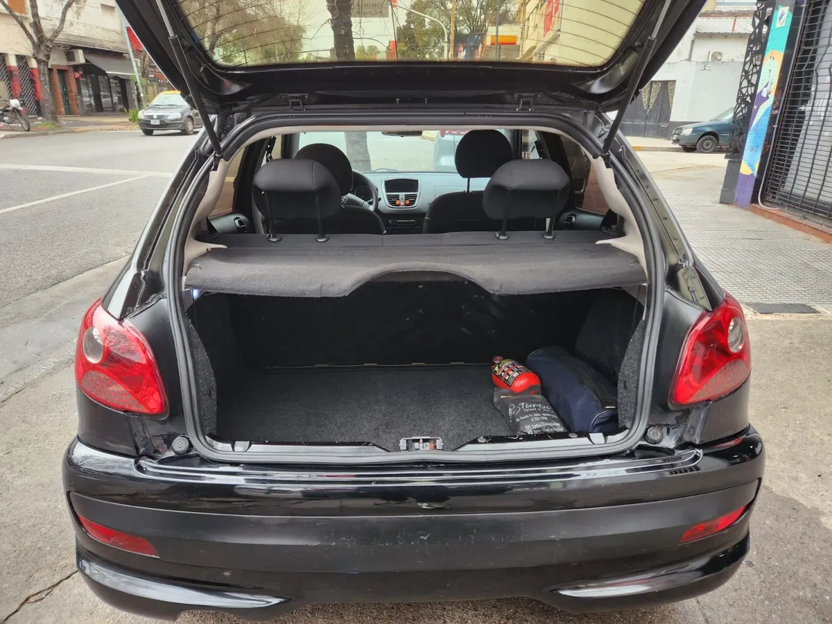 Mira esta publicación de Peugeot 207 Compact