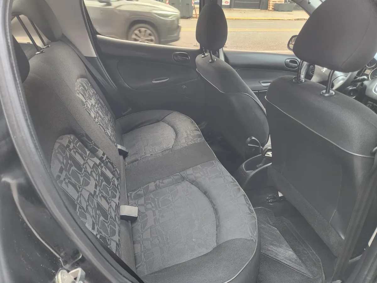 Mira esta publicación de Peugeot 207 Compact