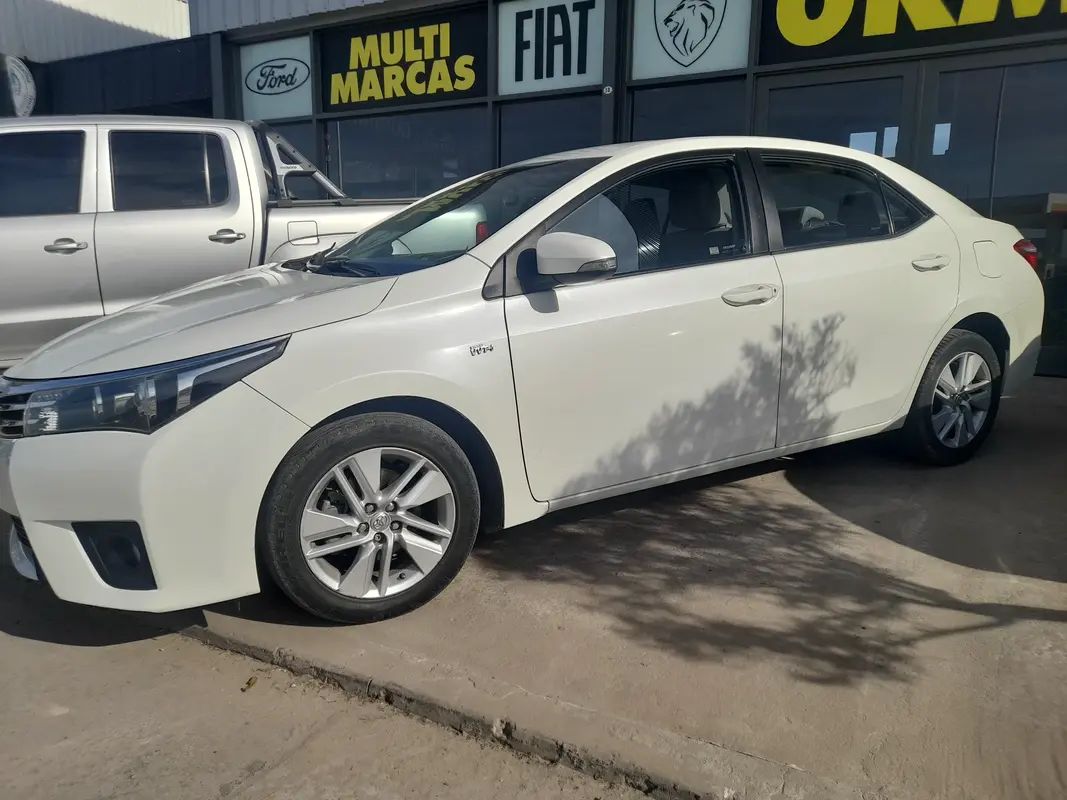 Mira esta publicación de Toyota Corolla 2017 en Motordil