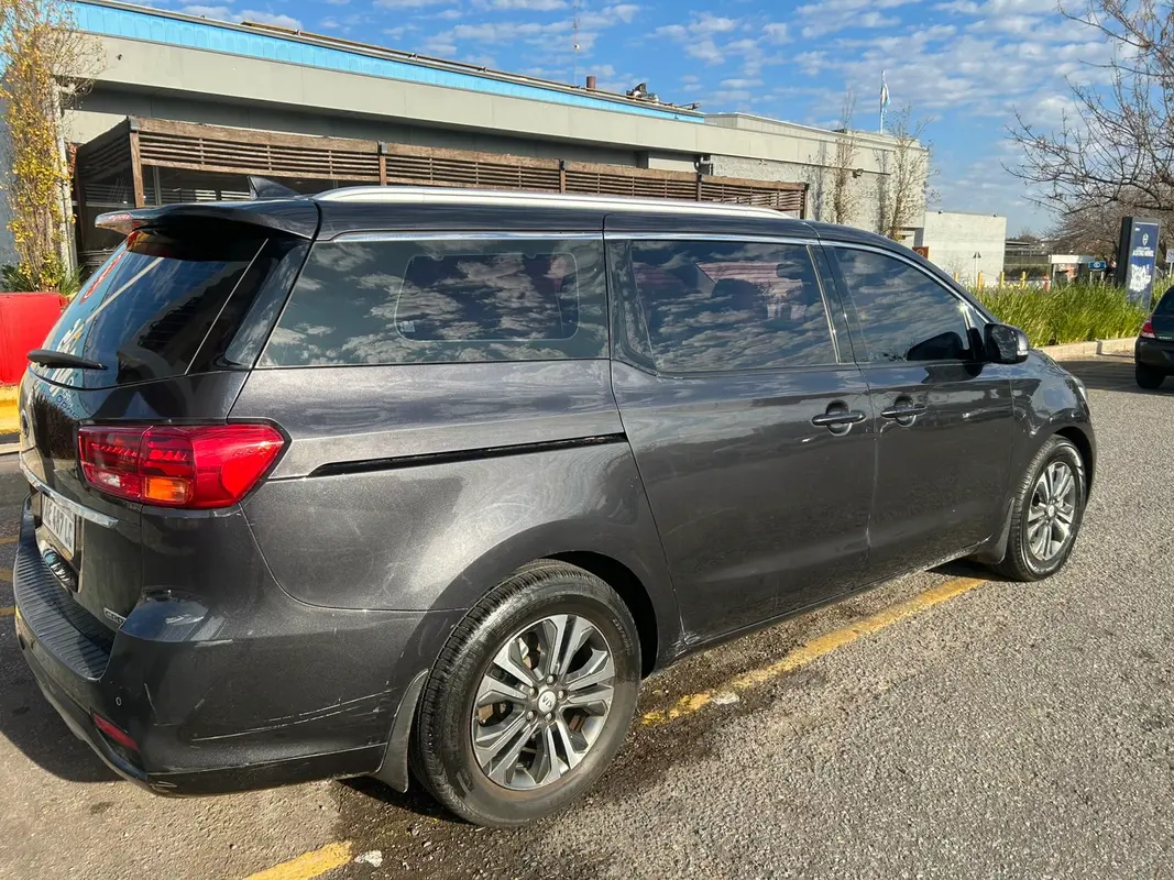 Mirá esta publicación de KIA Carnival