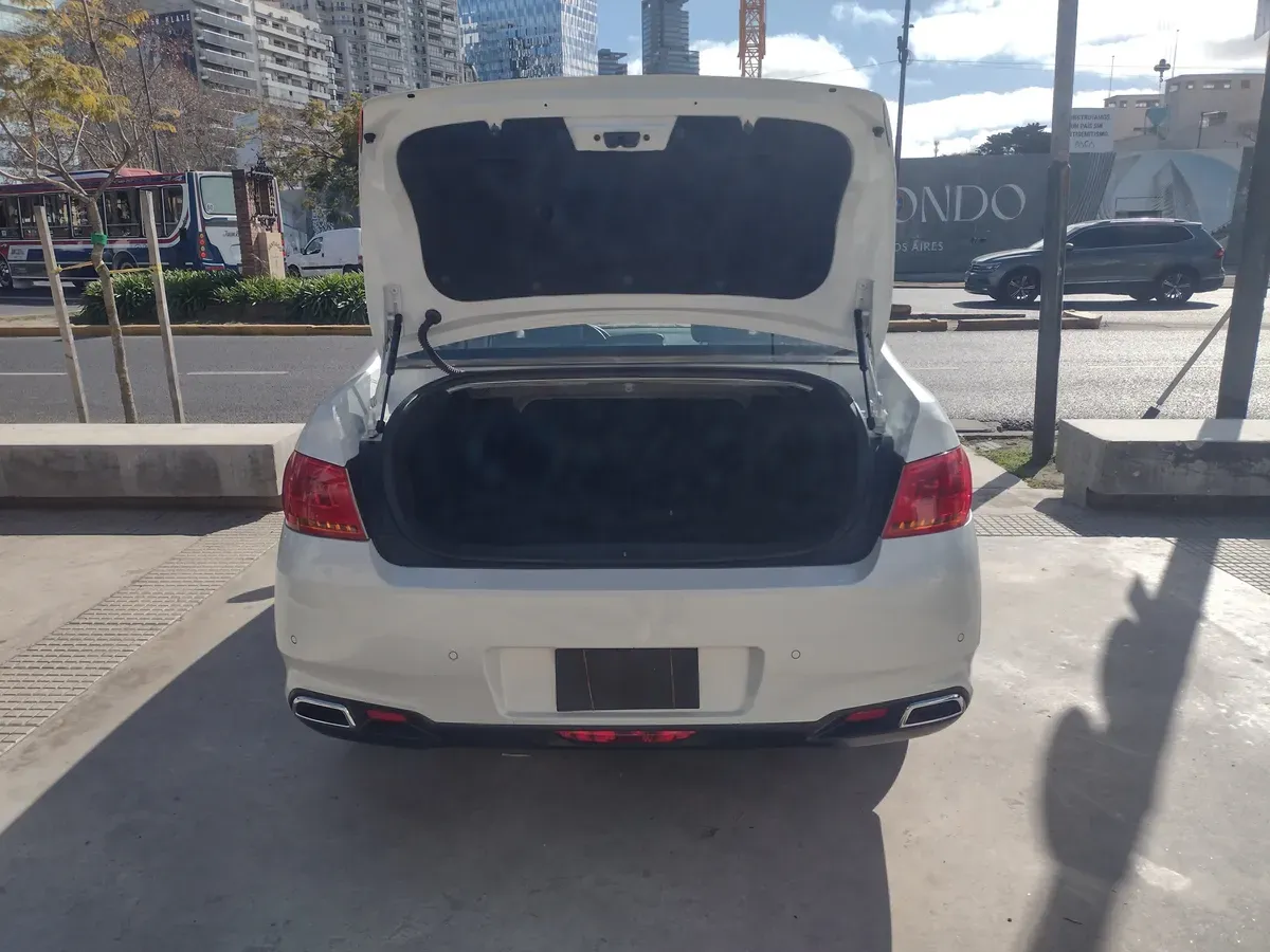 Mira esta publicación de Peugeot 408
