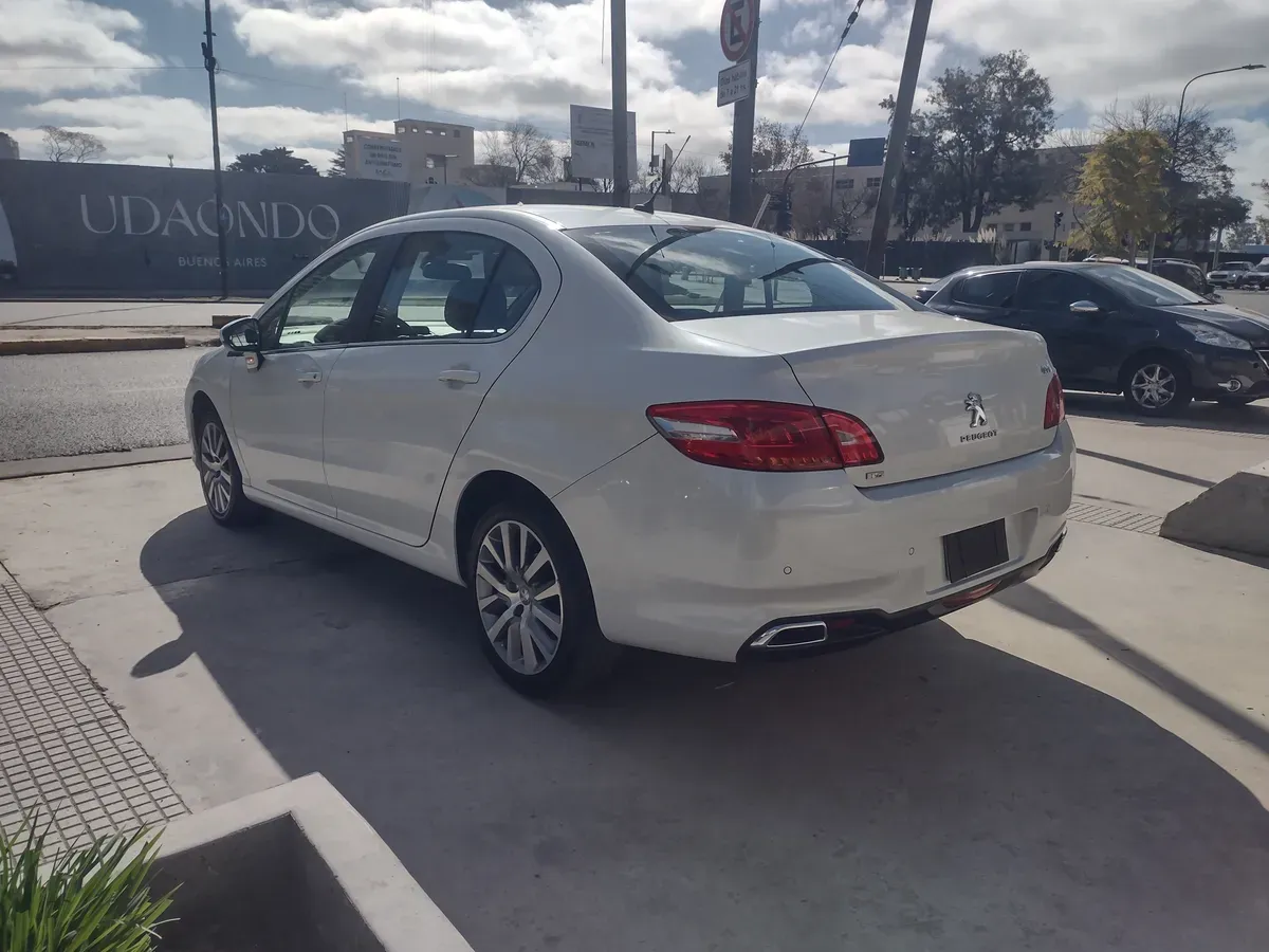 Mira esta publicación de Peugeot 408