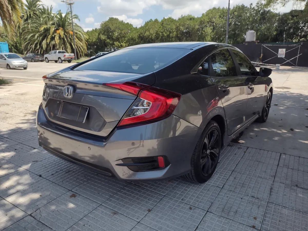 Mira esta publicación de Honda Civic