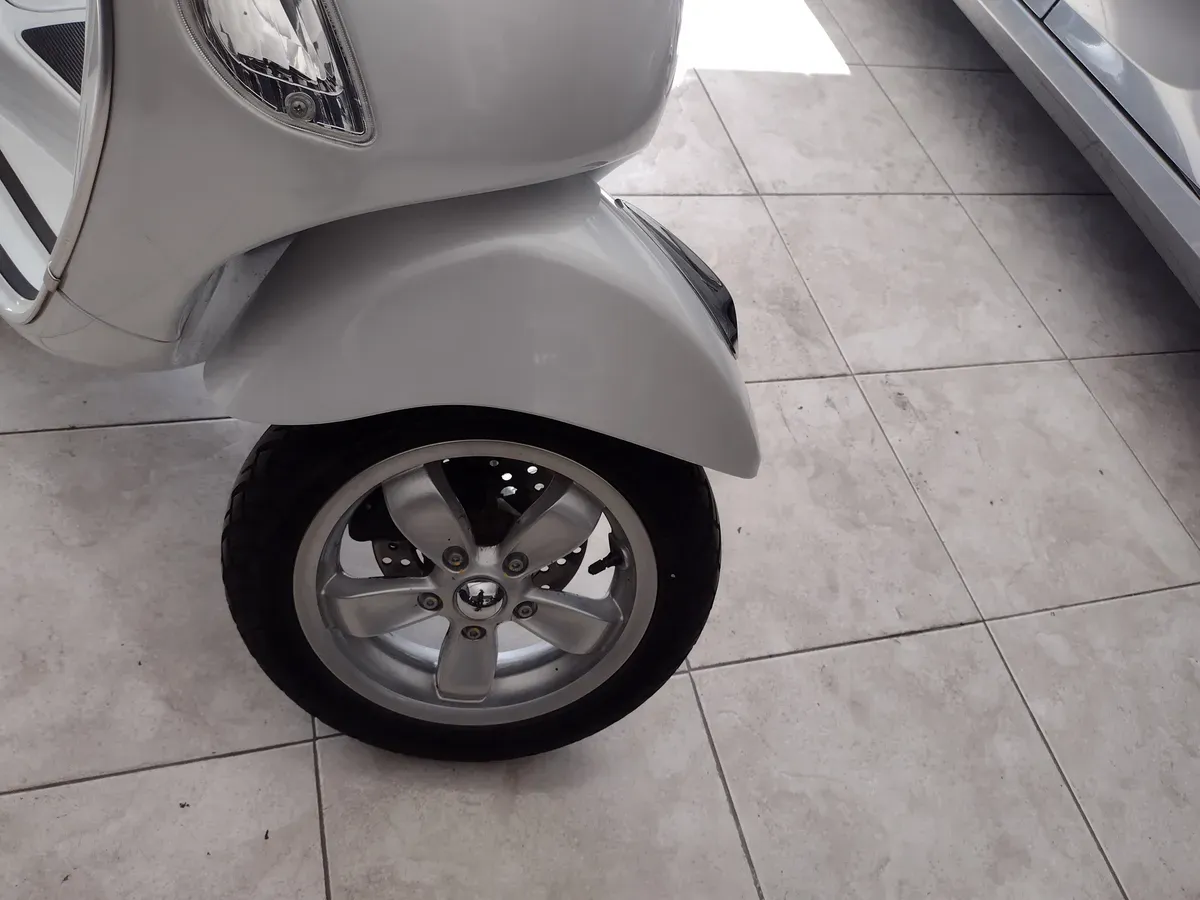 Mirá esta publicación de Piaggio 150 Vespa LX