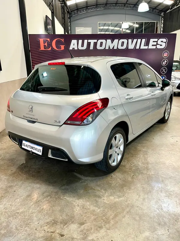 Mirá esta publicación de Peugeot 308