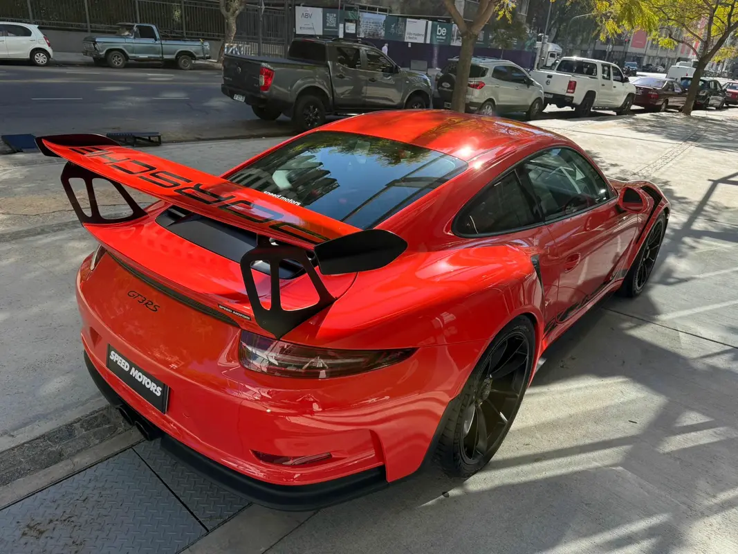 Mira esta publicación de Porsche 911