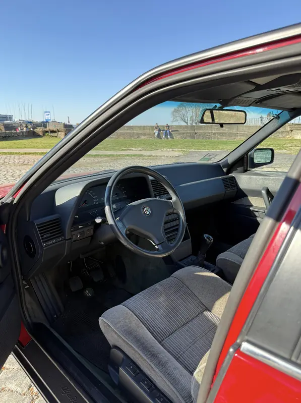 Mira esta publicación de Alfa Romeo 164