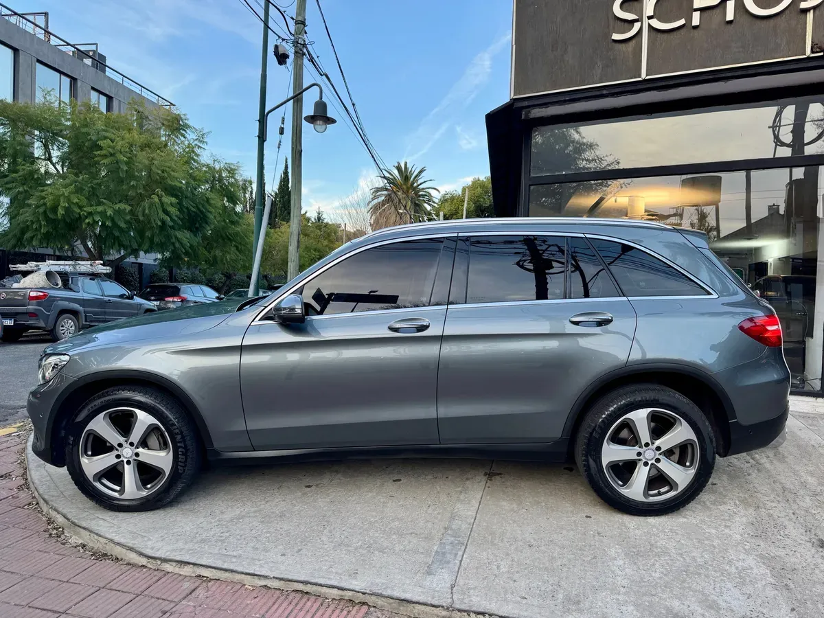 Mira esta publicación de Mercedes Benz GLC