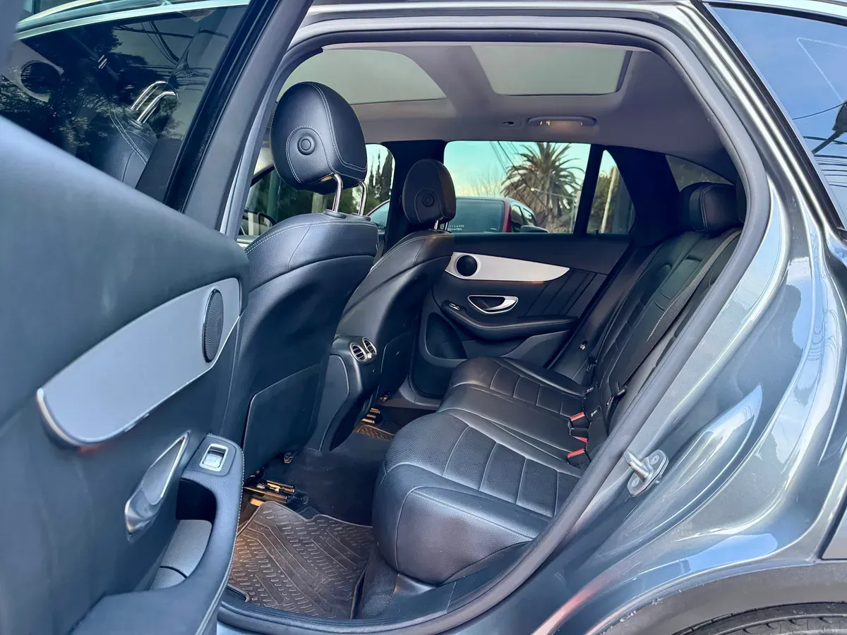 Mira esta publicación de Mercedes Benz GLC