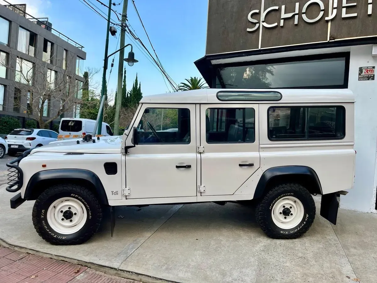 Mira esta publicación de Land Rover Defender
