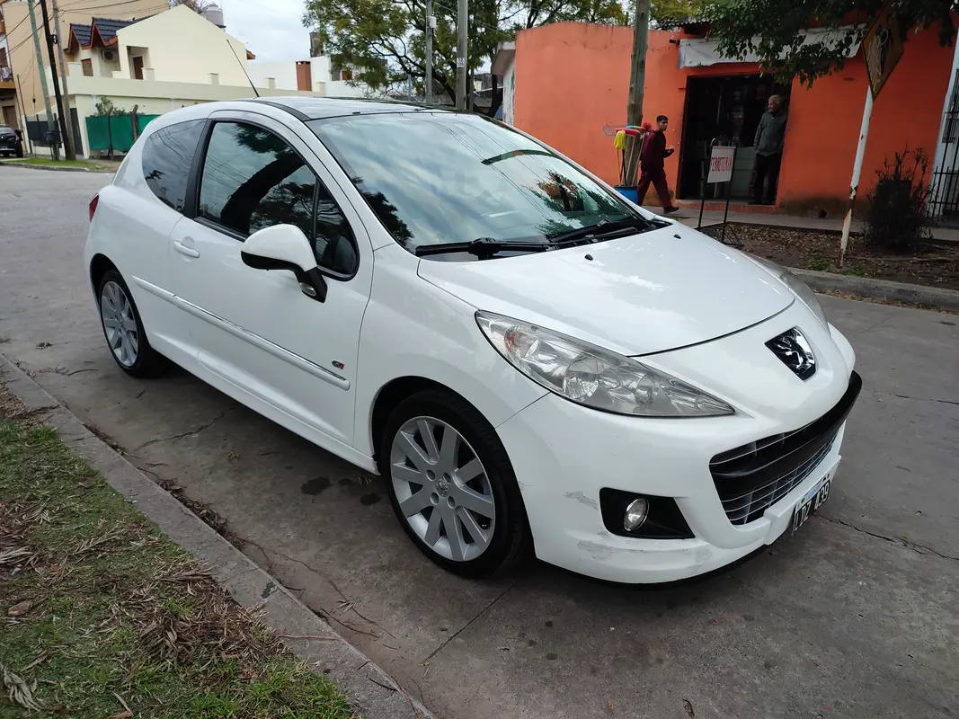 Mirá esta publicación de Peugeot 207