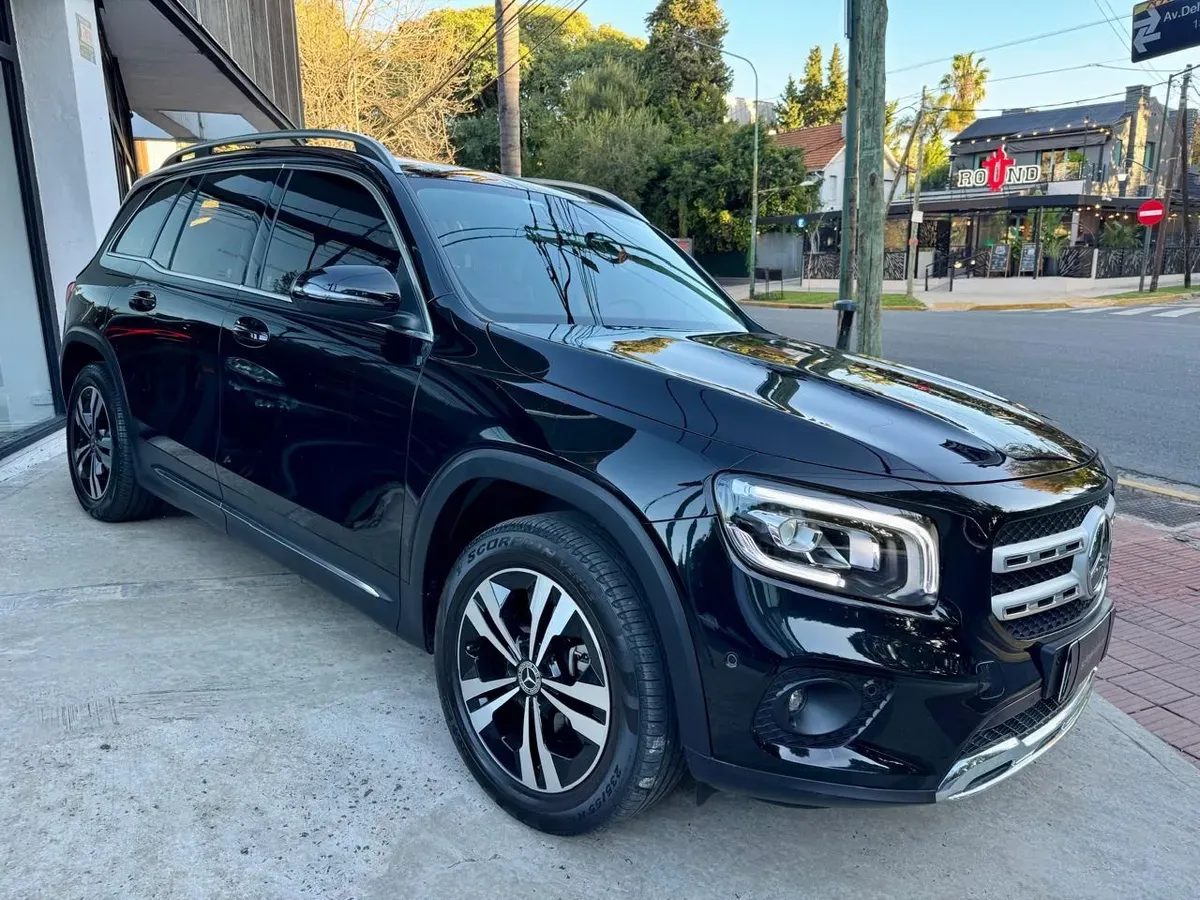 Mira esta publicación de Mercedes Benz GLB