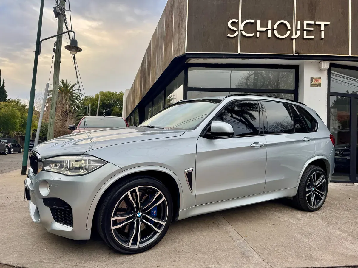 Mira esta publicación de BMW X5