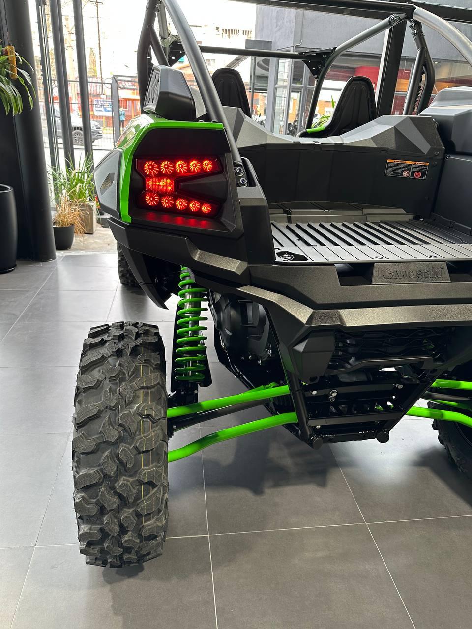Mira esta publicación de Kawasaki KRX Teryx 1000 UTV 2023 en Motordil