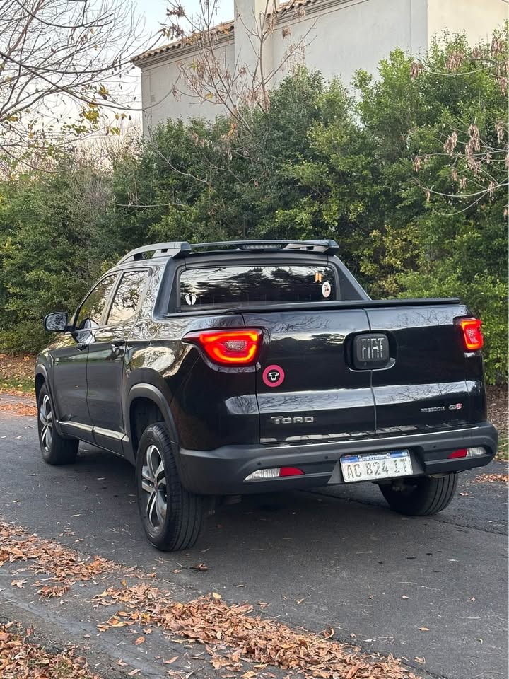 Mira esta publicación de Fiat Toro