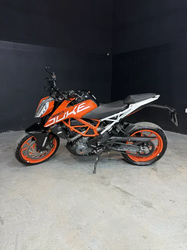 Mira esta publicación de KTM Duke 390 Naked