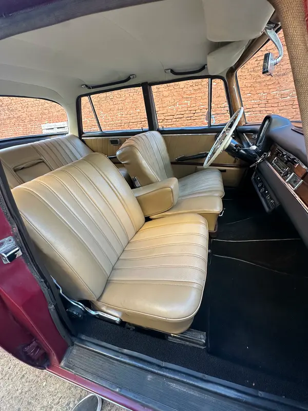 Mirá esta publicación de Mercedes Benz 220