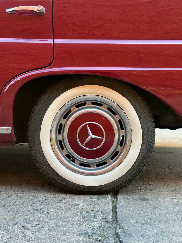 Mirá esta publicación de Mercedes Benz 220