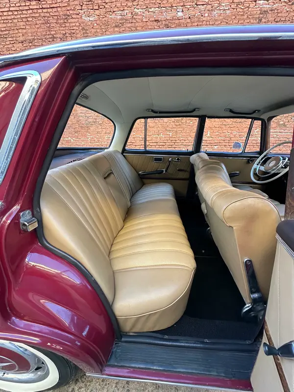 Mirá esta publicación de Mercedes Benz 220