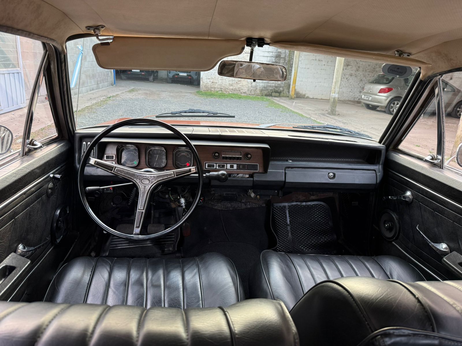 Mirá esta publicación de I.k.a. Renault Torino