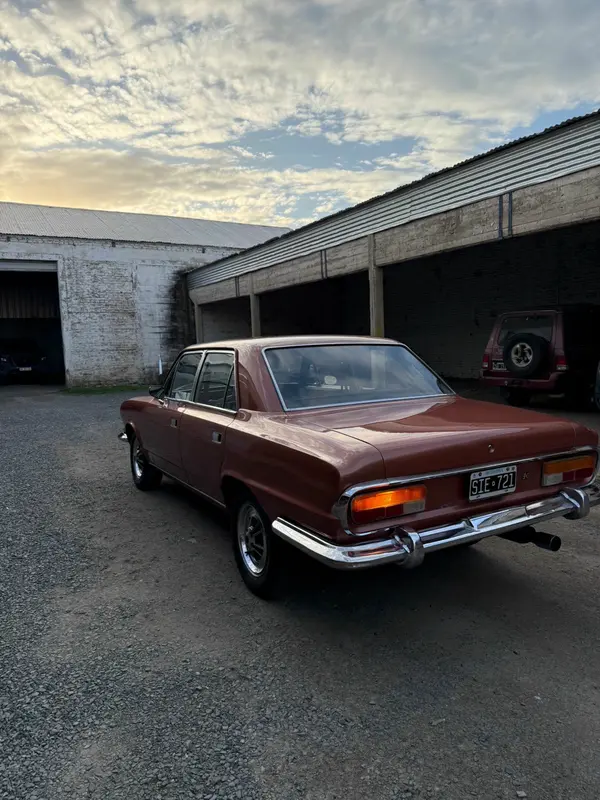 Mirá esta publicación de I.k.a. Renault Torino