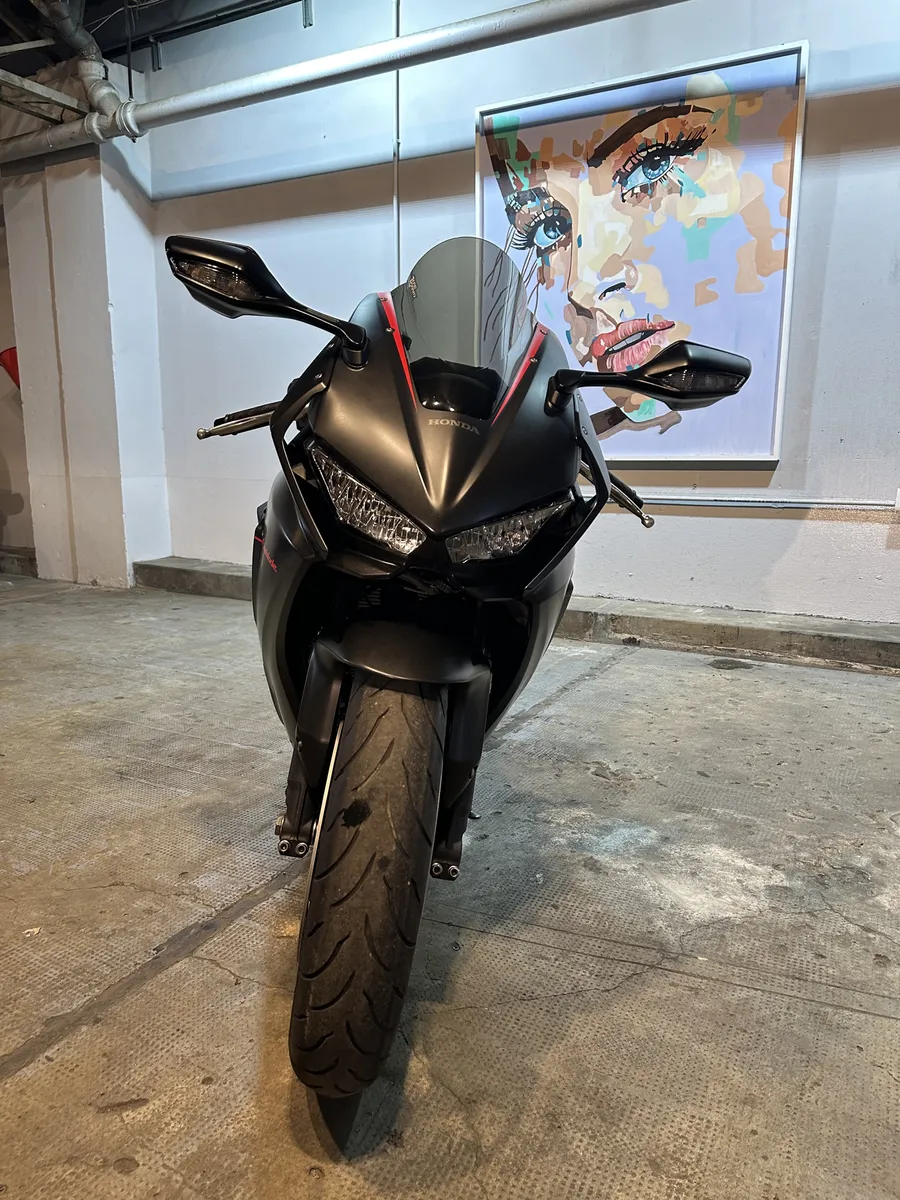 Mira esta publicación de Honda CBR 1000 RR Fireblade 2019 en Motordil