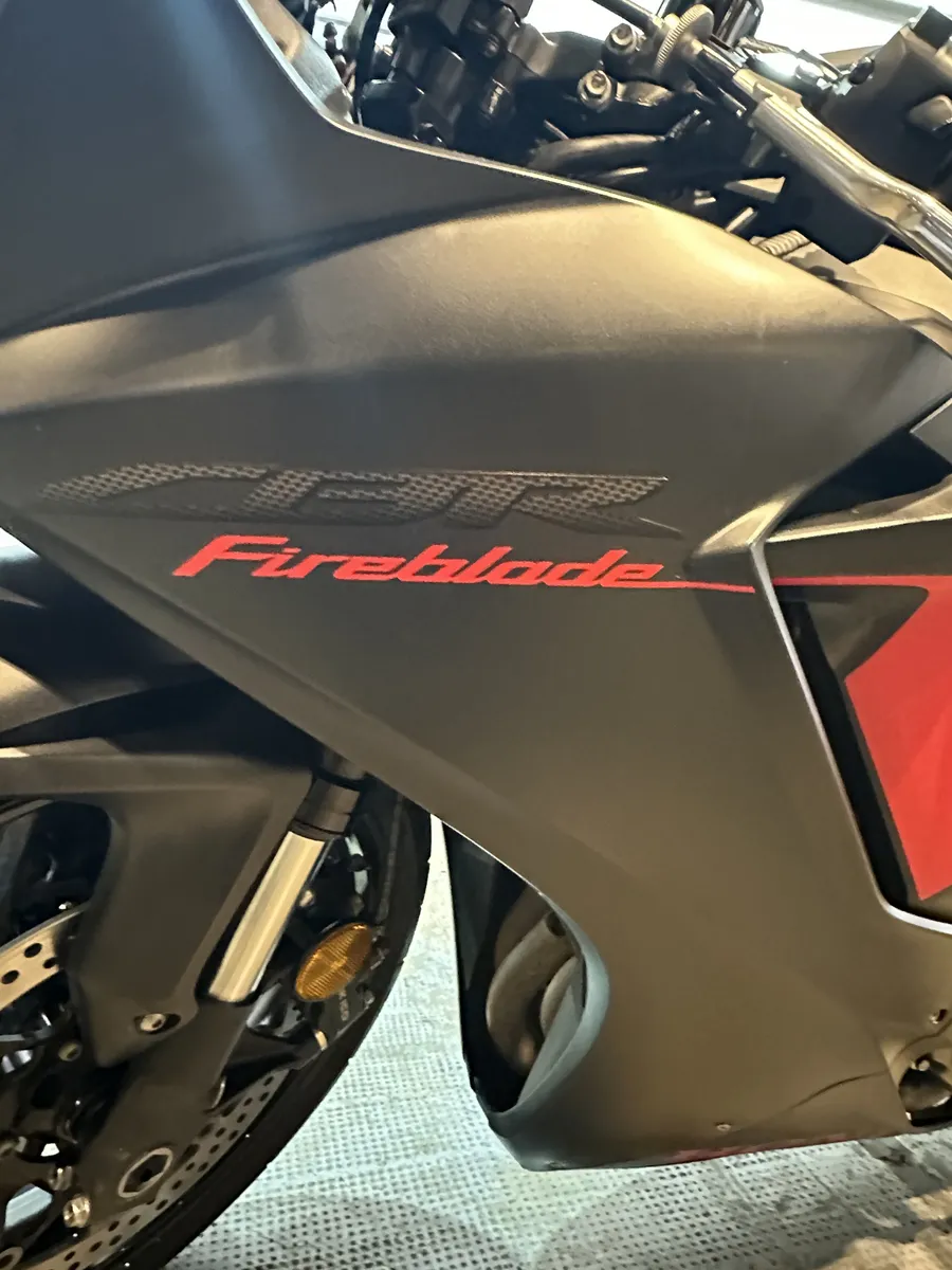 Mira esta publicación de Honda CBR 1000 RR Fireblade 2019 en Motordil