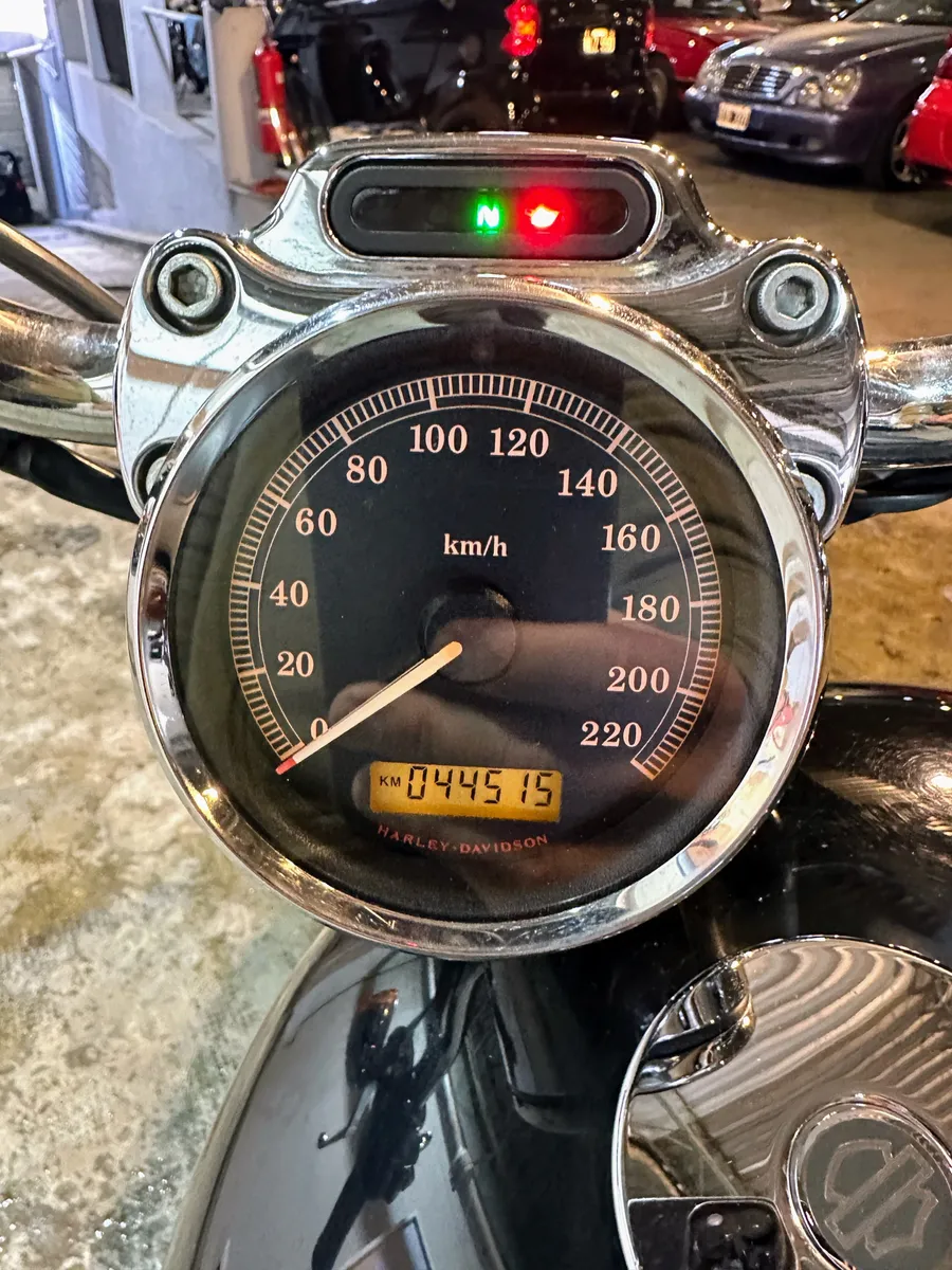 Mira esta publicación de Harley Davidson 883 XL R 2010 en Motordil