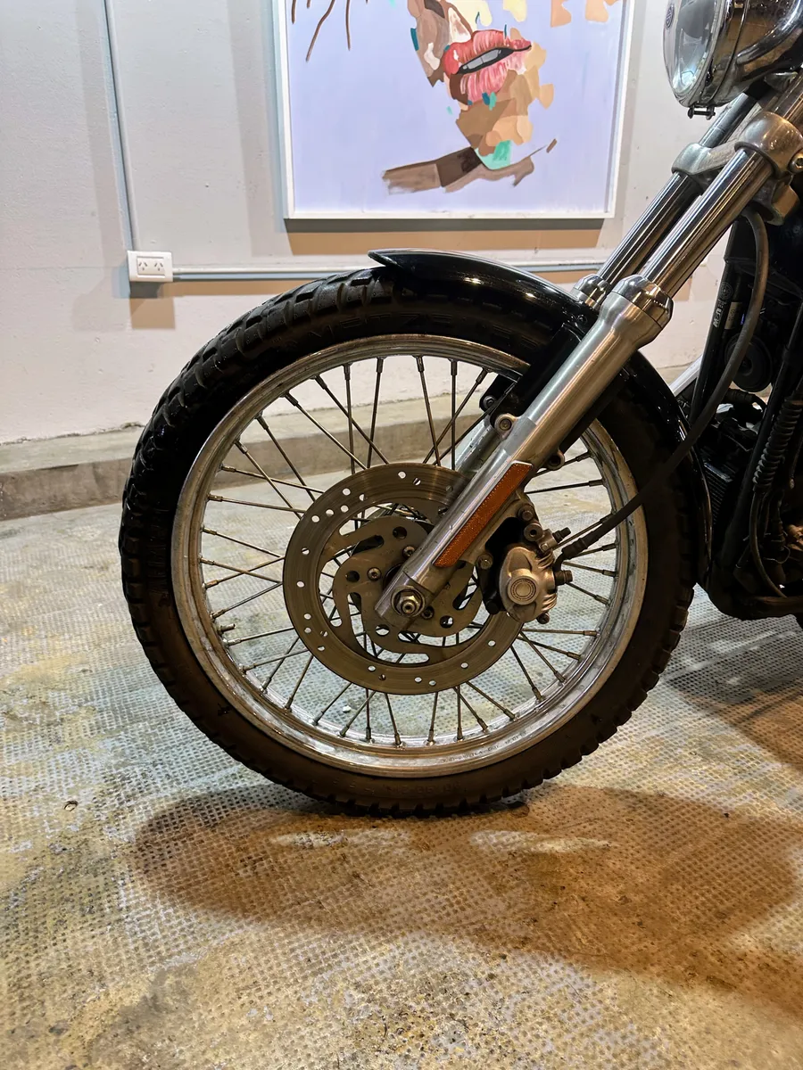 Mira esta publicación de Harley Davidson 883 XL R 2010 en Motordil
