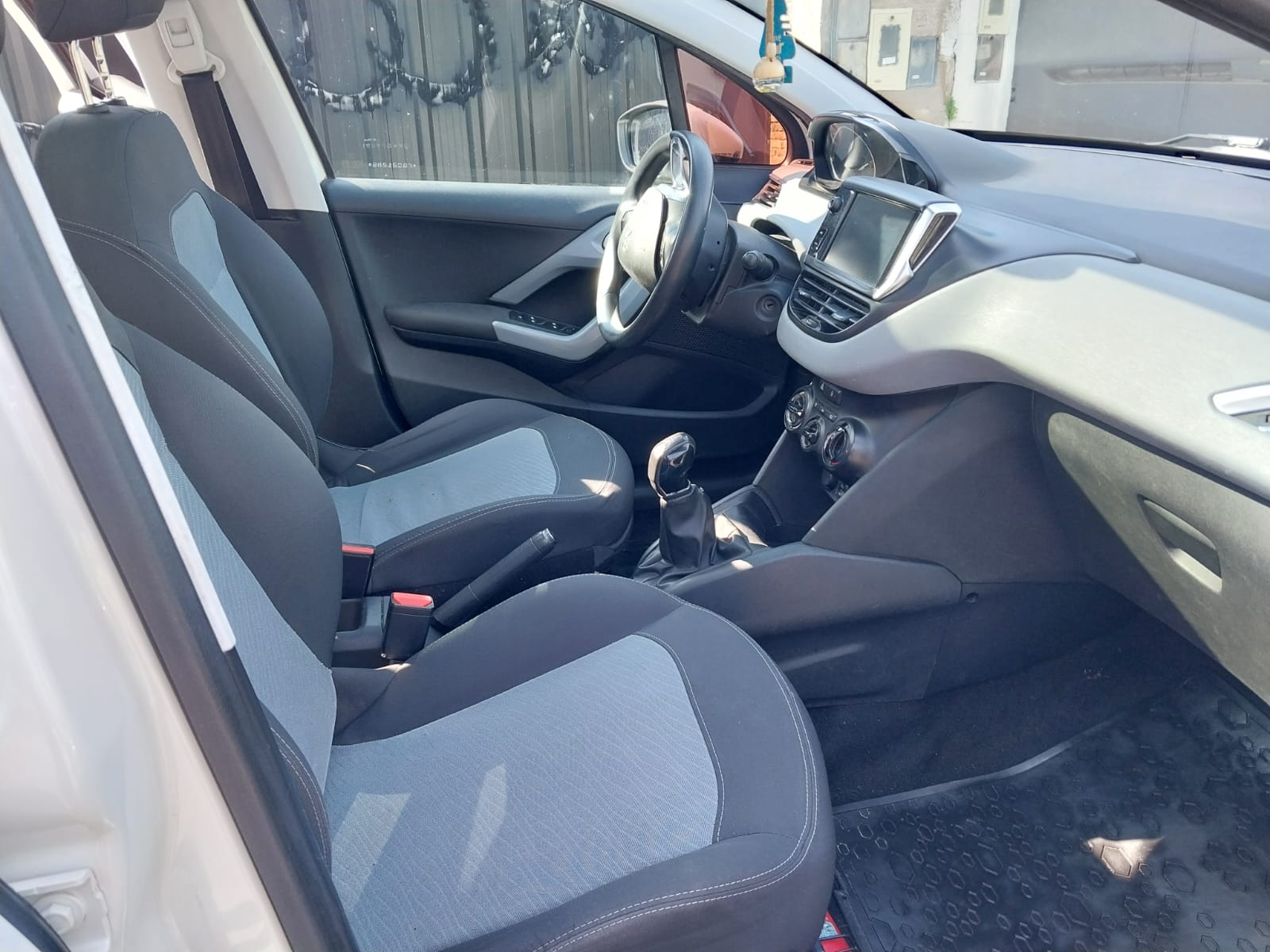 Mira esta publicación de Peugeot 208
