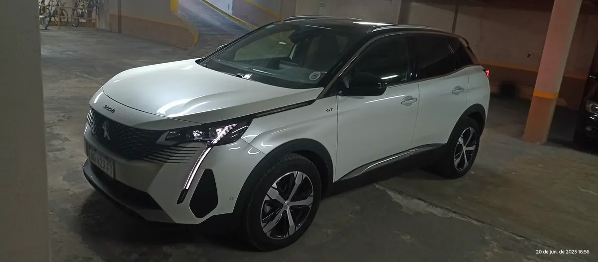 Mira esta publicación de Peugeot 3008