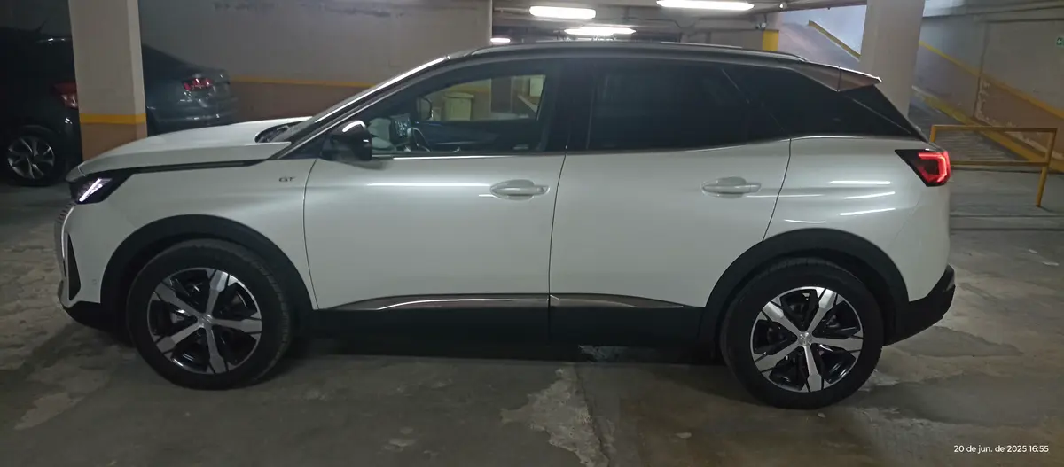 Mira esta publicación de Peugeot 3008