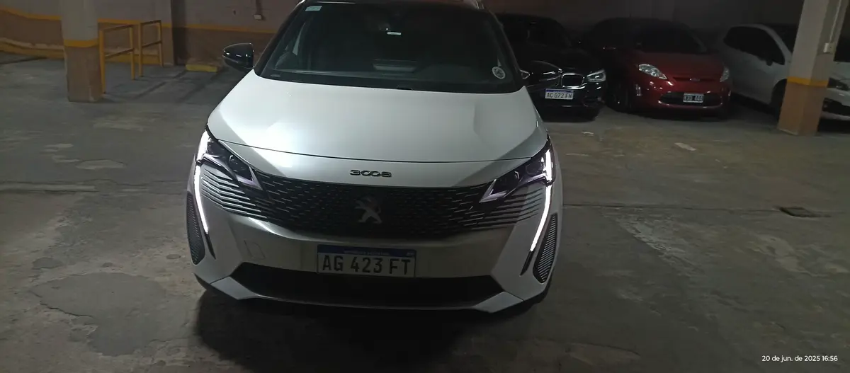 Mira esta publicación de Peugeot 3008