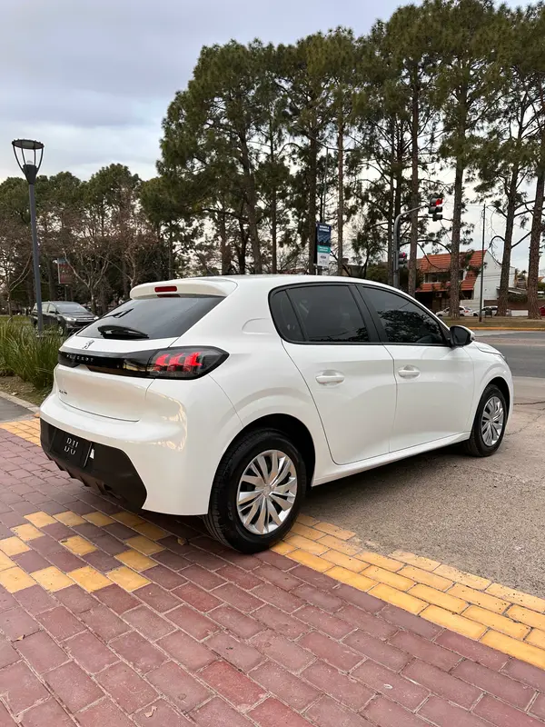 Mira esta publicación de Peugeot 208