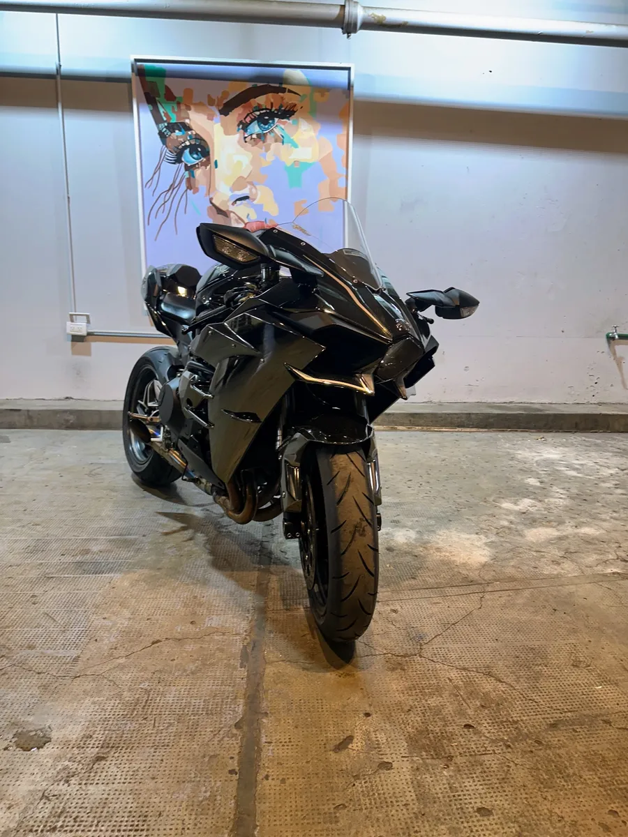 Mira esta publicación de Kawasaki Ninja H2 2016 en Motordil