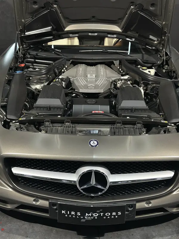 Mira esta publicación de Mercedes Benz SLS