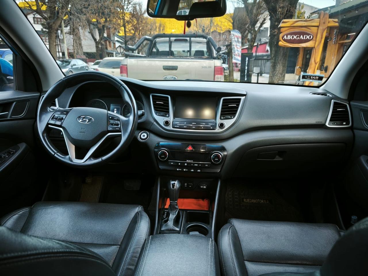 Mira esta publicación de Hyundai Tucson 2017 en Motordil