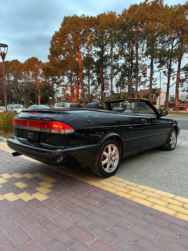 Mira esta publicación de Saab 900