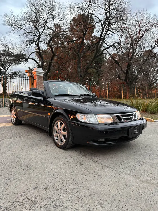 Mira esta publicación de Saab 900