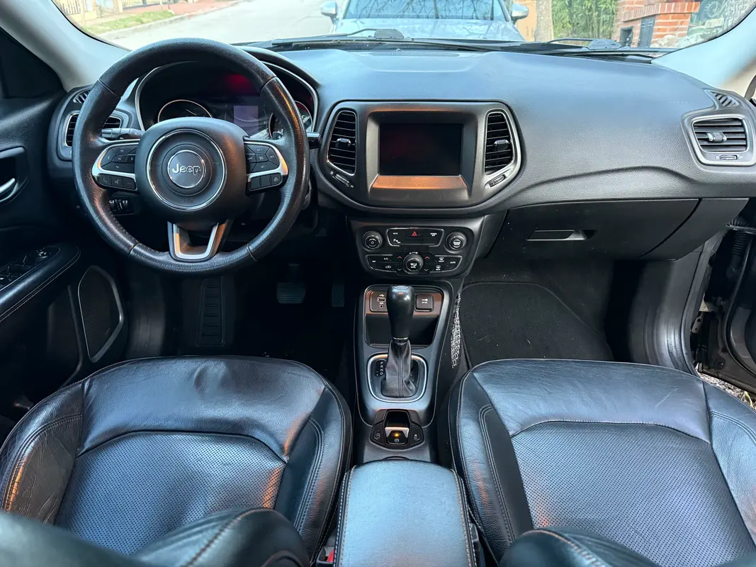 Mira esta publicación de Jeep Compass 2019 en Motordil