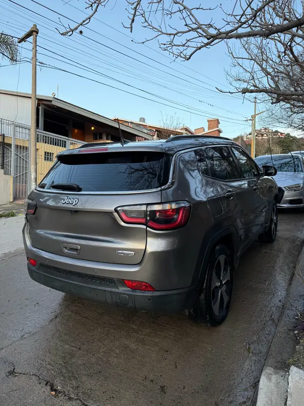 Mira esta publicación de Jeep Compass 2019 en Motordil