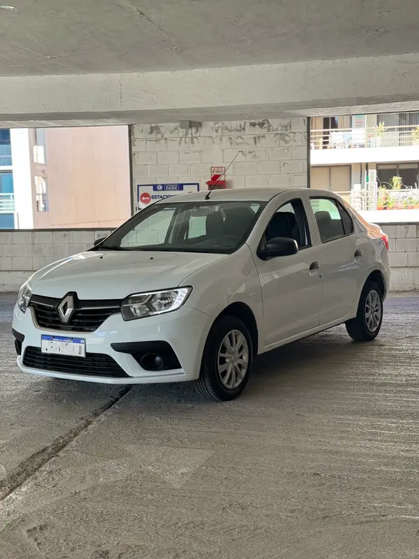 Mira esta publicación de Renault Logan 2023 en Motordil