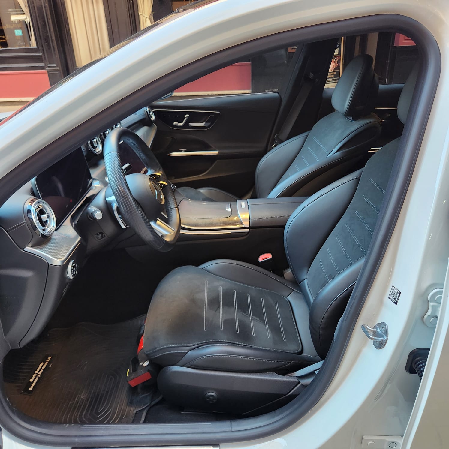 Mira esta publicación de Mercedes Benz Clase C