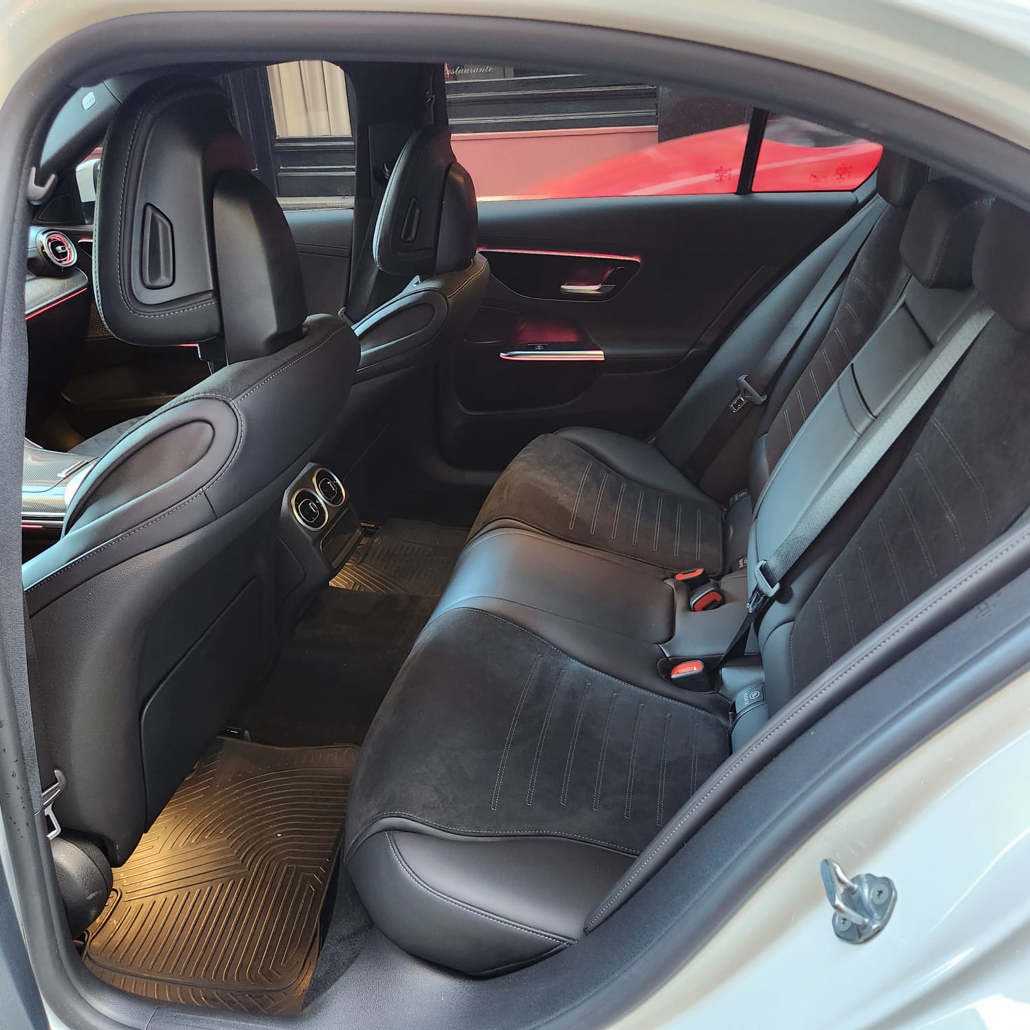 Mira esta publicación de Mercedes Benz Clase C