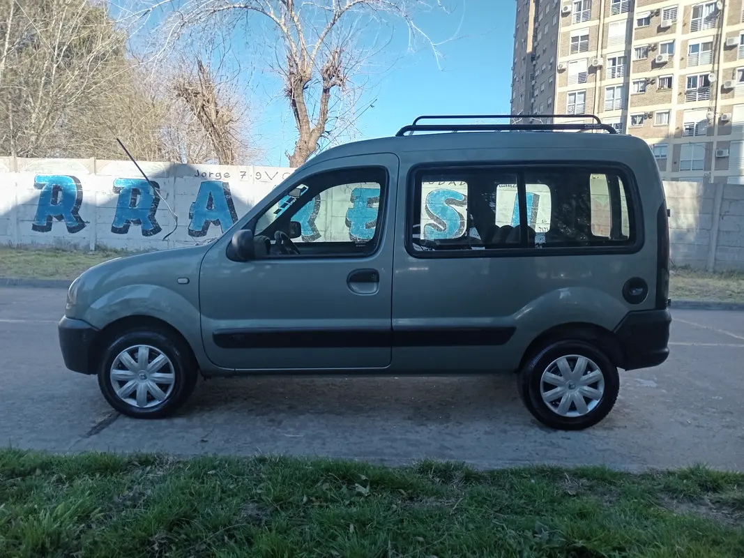 Mira esta publicación de Renault Kangoo 2007 en Motordil