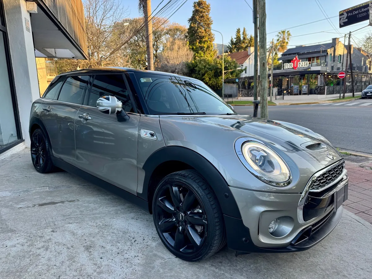 Mirá esta publicación de Mini Cooper Clubman