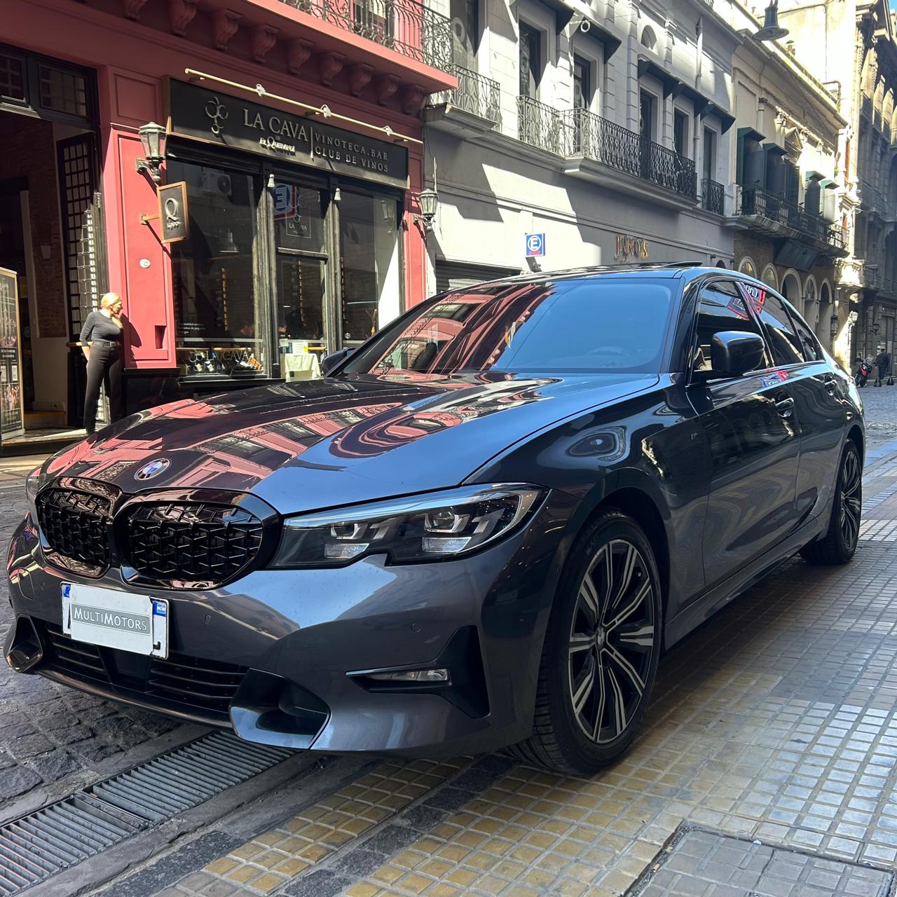 Mira esta publicación de BMW Serie 3